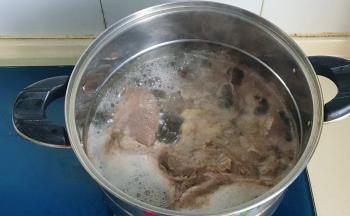 直至出现很多浮沫