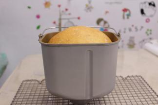 马上取出面包桶