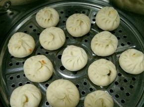 全部做完后，再发酵半个小时左右。上锅蒸15分钟焖五分钟。