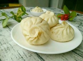 香喷喷的菜包出炉了。