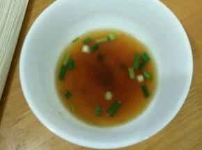 加入适量面条汤。
