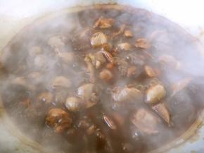 大火煮开，小火炖30分钟。