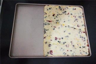 整形出厚度均匀方正的样子，以便容易切割均匀