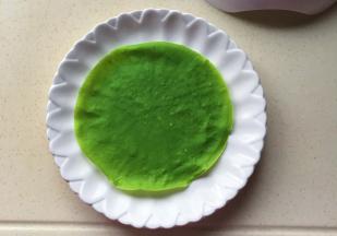 春饼很轻松地就完成了
