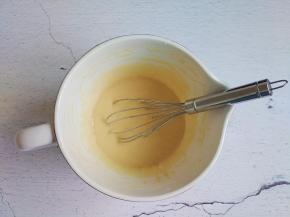 搅拌至面糊无干粉，无颗粒即可