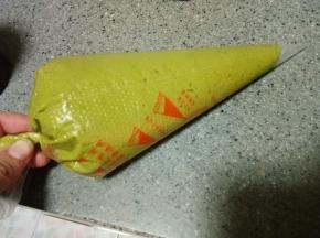 面糊装入裱花袋