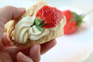 记得摆在盘子里互相挤住 冷藏定型以后 再拿开   完成  颜值担当啊