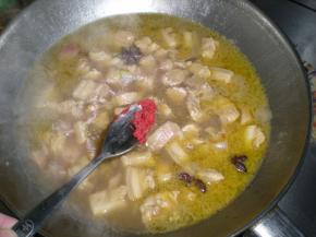 加一勺红曲酒糟炖肉