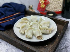 皮薄馅大，汁多。