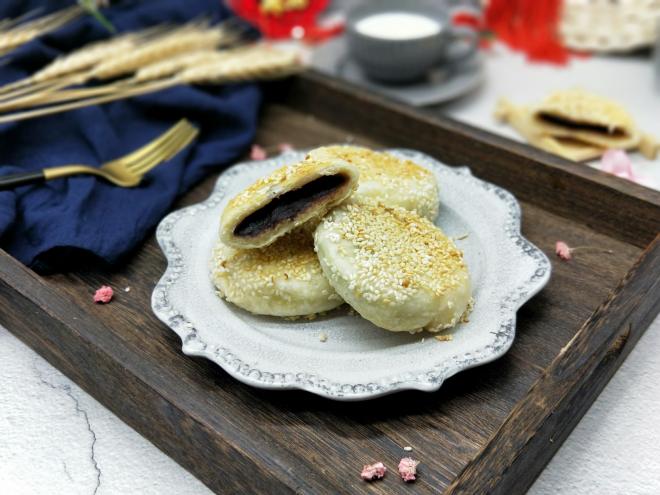 芝麻豆沙馅饼