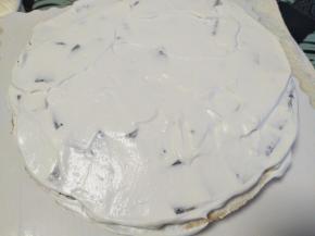 放水果，再涂抹少量奶油