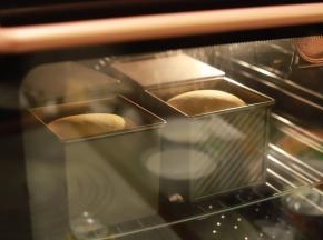 烤箱预热170度，上下火中下层30分钟