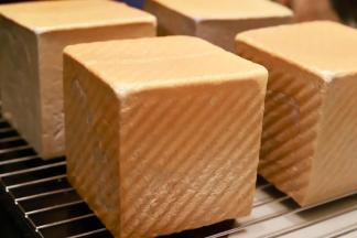 放至温热后装入保鲜袋密封保存