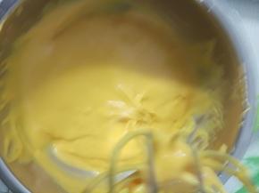 11.蛋黄糊就ok了。