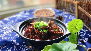 热气腾腾的有点影响照片的清晰度，不过真的超好吃