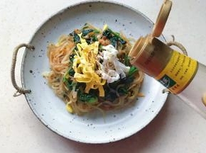 淋上芝麻油就完成了