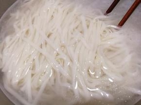 就是的画面，用凉水过一下。