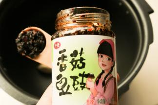 仲景豆豉辣酱，加的是这种酱。