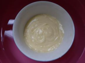 坐入冰水中使其快速冷却。