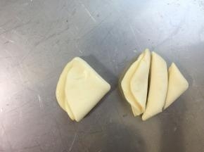 呈三角形后切两刀