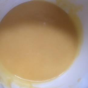 搅匀至细腻状态，然后完全晾凉