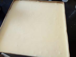 轻拍底部震去大气泡