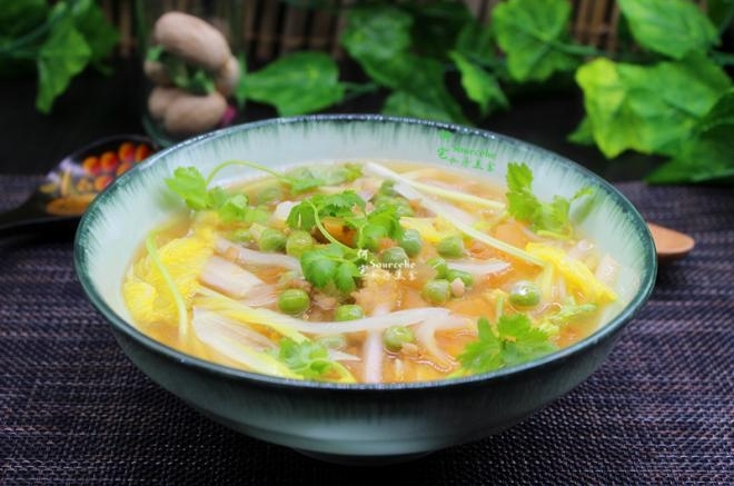 西红柿娃娃菜汤