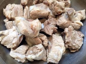 捞出洗净沥干水分