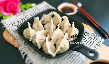 装盘蘸酱汁食用