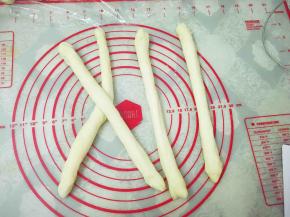 从中间开始编，a过b。