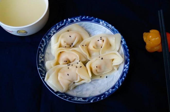胡萝卜鲜肉饺子