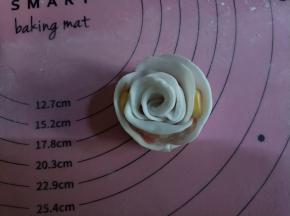 玫瑰花做好了。