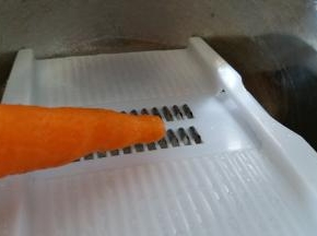 胡萝卜去皮