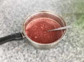 已经忍不住沾了一些，味道很赞