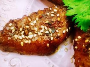 来个特写，吮指凤翅有没想诱惑到你