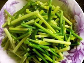 捞出沥水备用