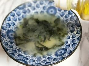 滴入麻油。