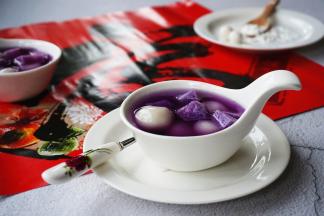 高贵的紫色令普通的食谱更添食欲