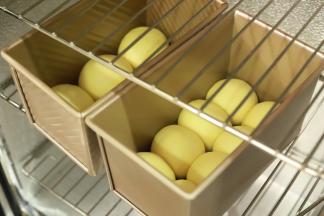 发酵箱设置温度38度，湿度为80度，时间是60分钟