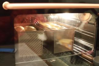 烤箱预热170度，上下火中下层40分钟左右