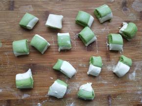 分成大约十二三克的小面团