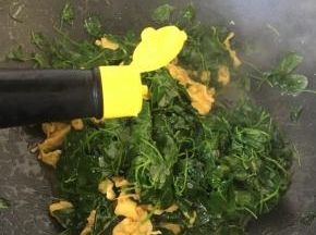 加入海鲜酱油