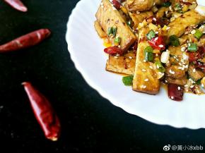 来张侧拍，准备.~