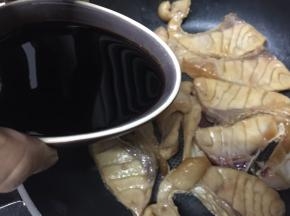 倒入醋