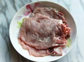 洗干净，淋干水份。