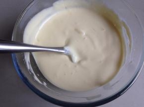 用同样的手法拌好蛋糕糊