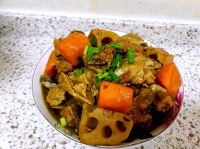 煮好后装盘，撒上葱花即可