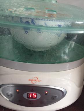 然后放入蒸炉中蒸15分钟