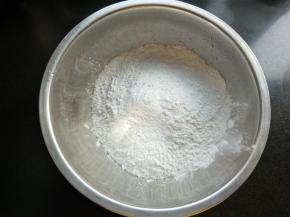 准备糯米粉。