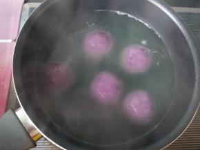 汤圆浮起来后就熟了。